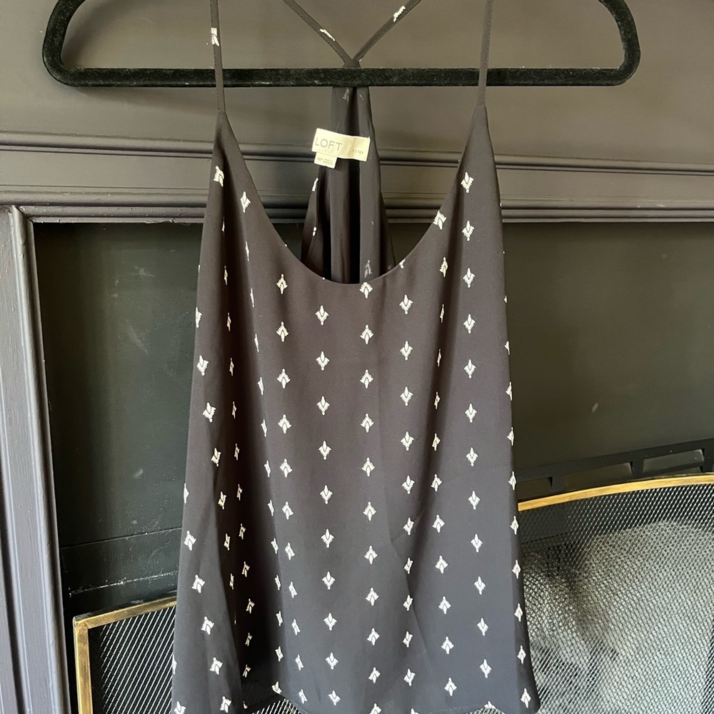 LOFT Petite Medium Black and White Patterned Top